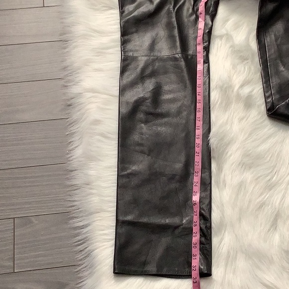 DANIER Luxe 💯% Leather Pants (size 8) - Picture 15 of 15